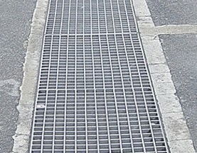 供應(yīng)中國隆鑫鋼格板 鋼格柵板 格柵板